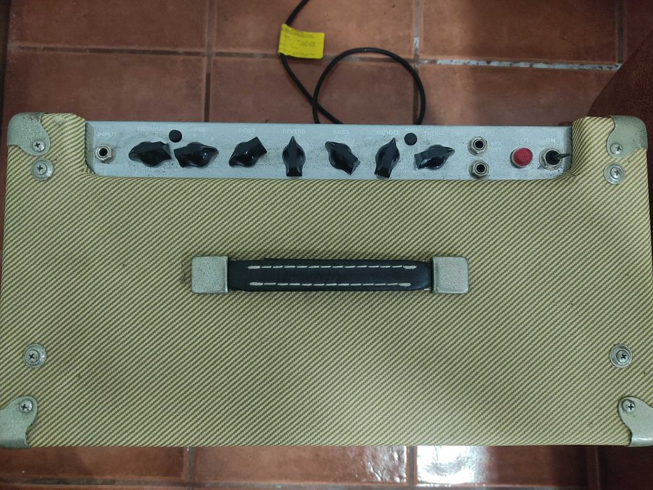 PEAVEY Classic ® 30 / 112 USA Amplificador Guitarra Elétrica