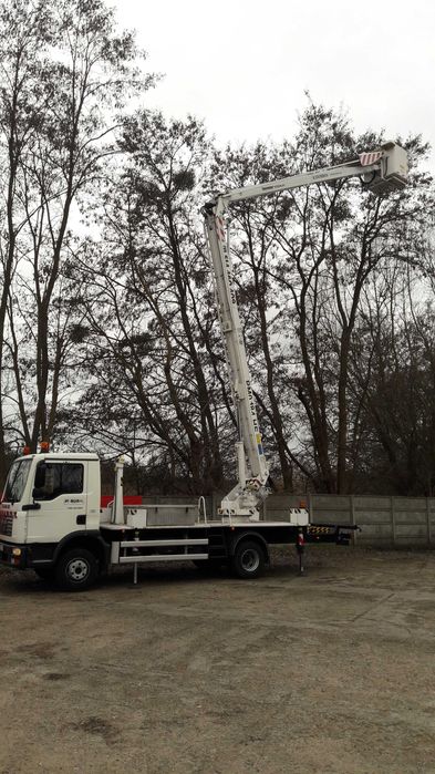 Usługi podnośnikiem koszowym wysokość 18 metrów Piła i okolice.