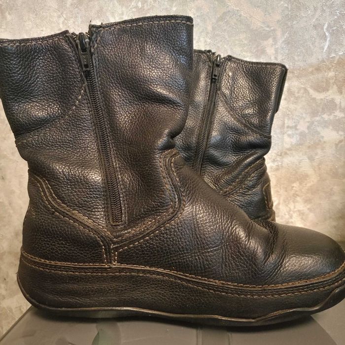 Натуральна шіра.Чоботи Fitflop. Устілка 24см.