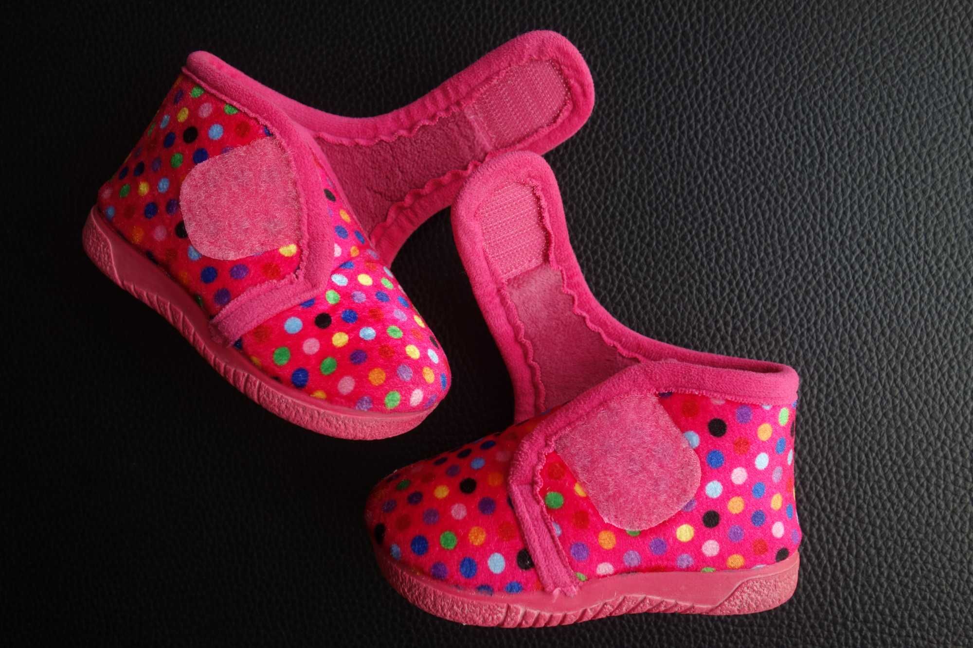 Sapatinhos para Bebé tam. 19 com velcro rosa com bolinhas