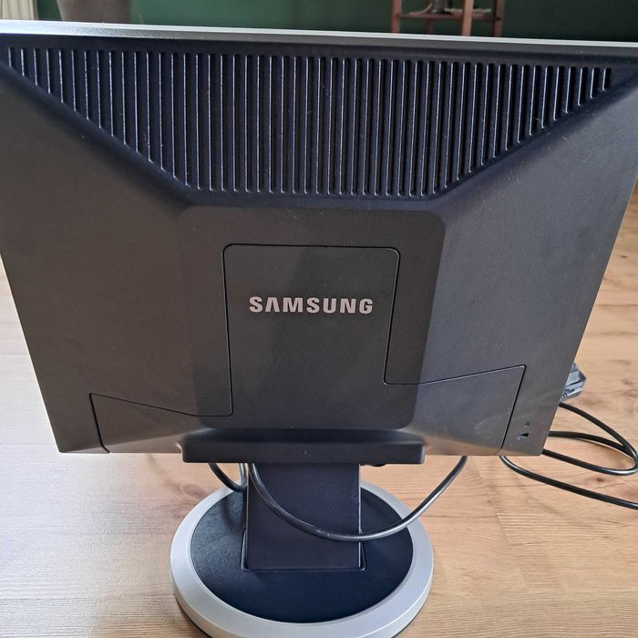 Monitor Samsung 740N '17 cali