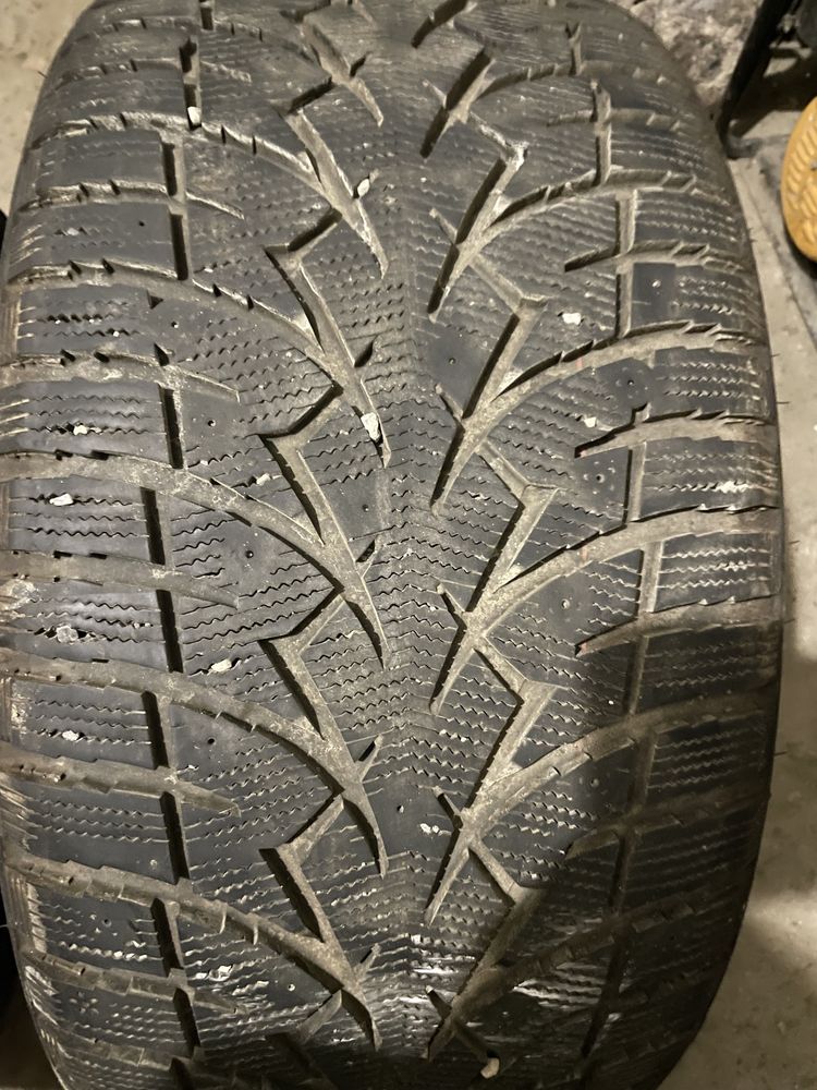 Шина Toyo Observe G3-ICE 245/40R20