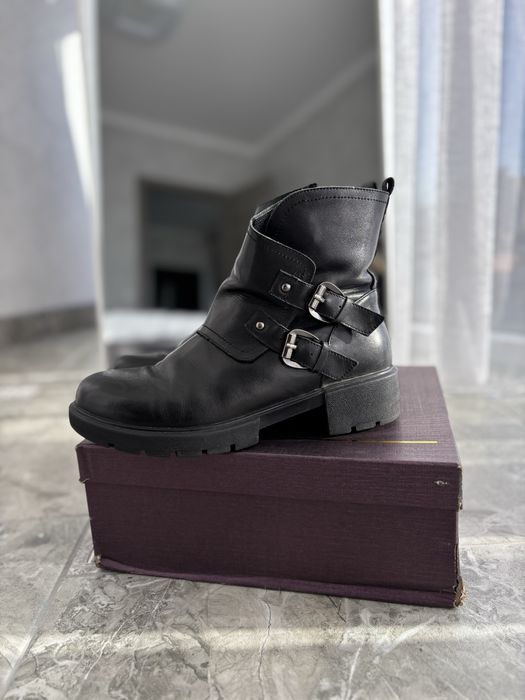 Зимові черевики на хутрі