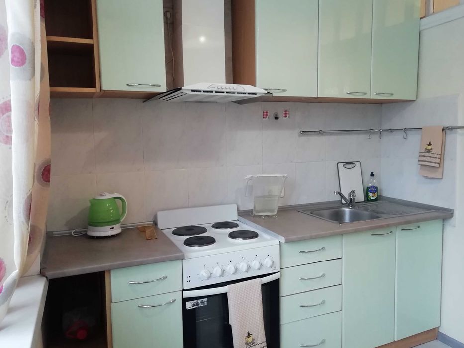 Посуточно, подобово метро Позняки 2кімн, 4 поверх