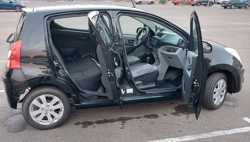 Nissan Pixo. 2011. 1.0.Aвтомат.