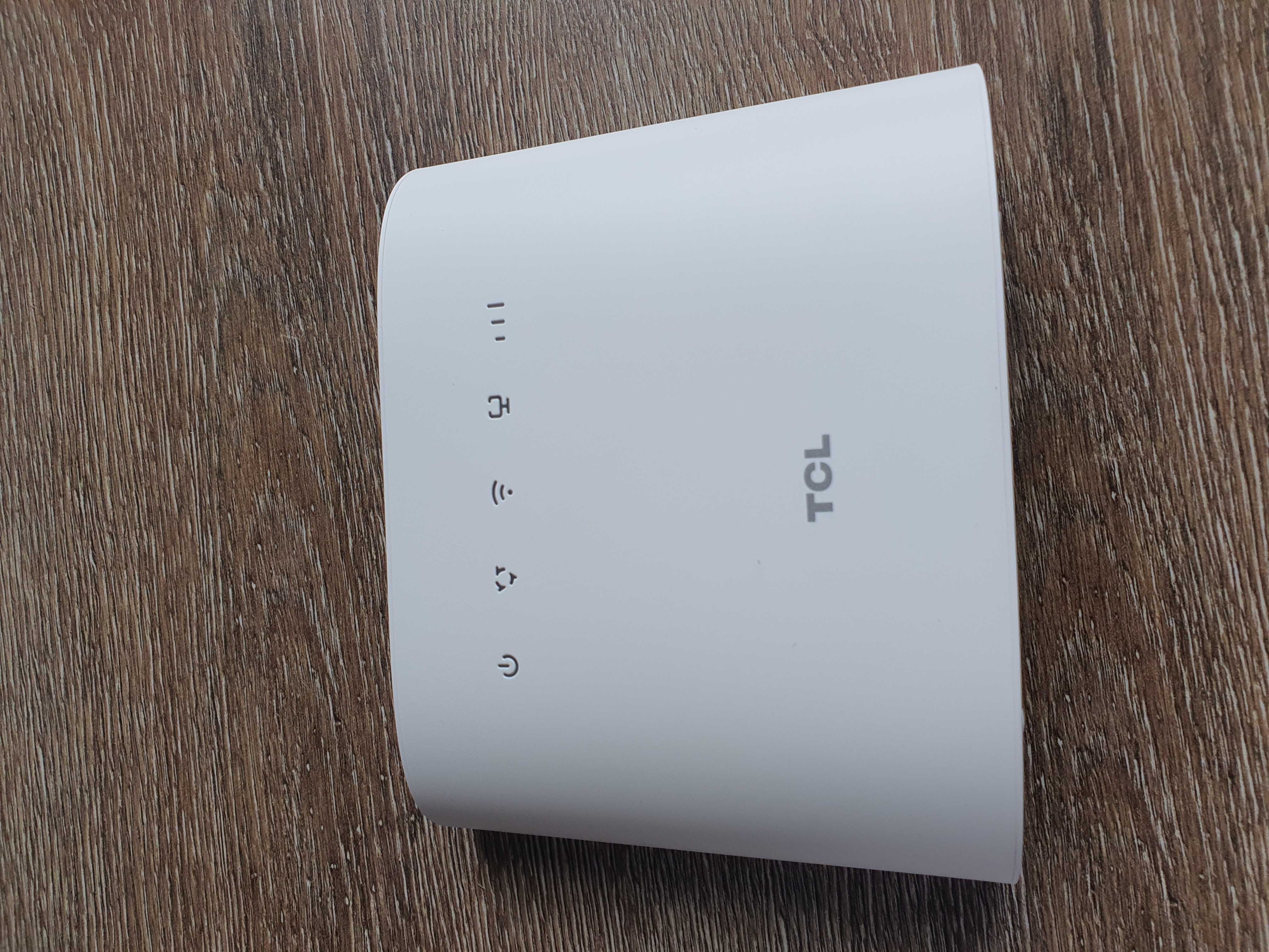 Router TCL LINKHUB LTE CAT13 Home Station HH132