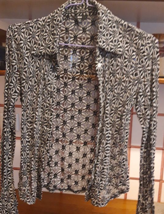 Blusas diversas manga comprida 6€