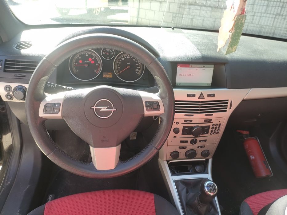 Opel Astra H 1.9 CDTI twin top