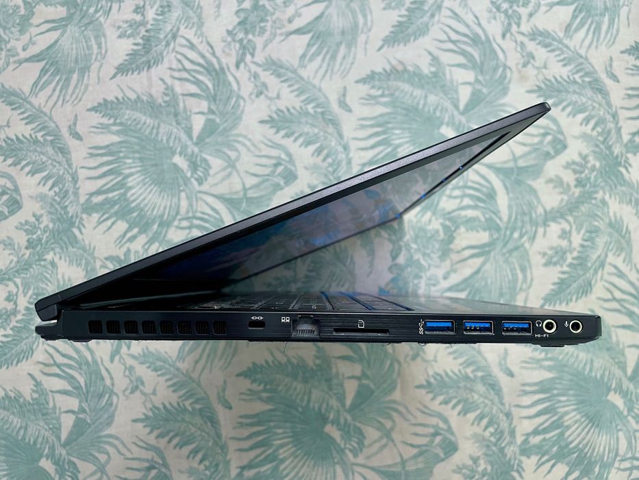 Portátil MSI GS63 Stealth 8RE de 15,6"