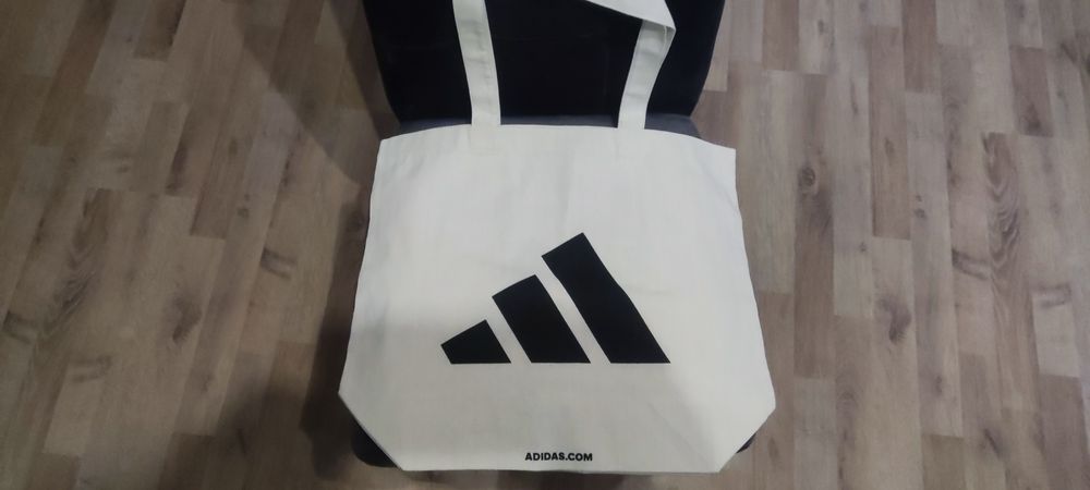 Sprzedam solidną torbę bawełnianą Adidas