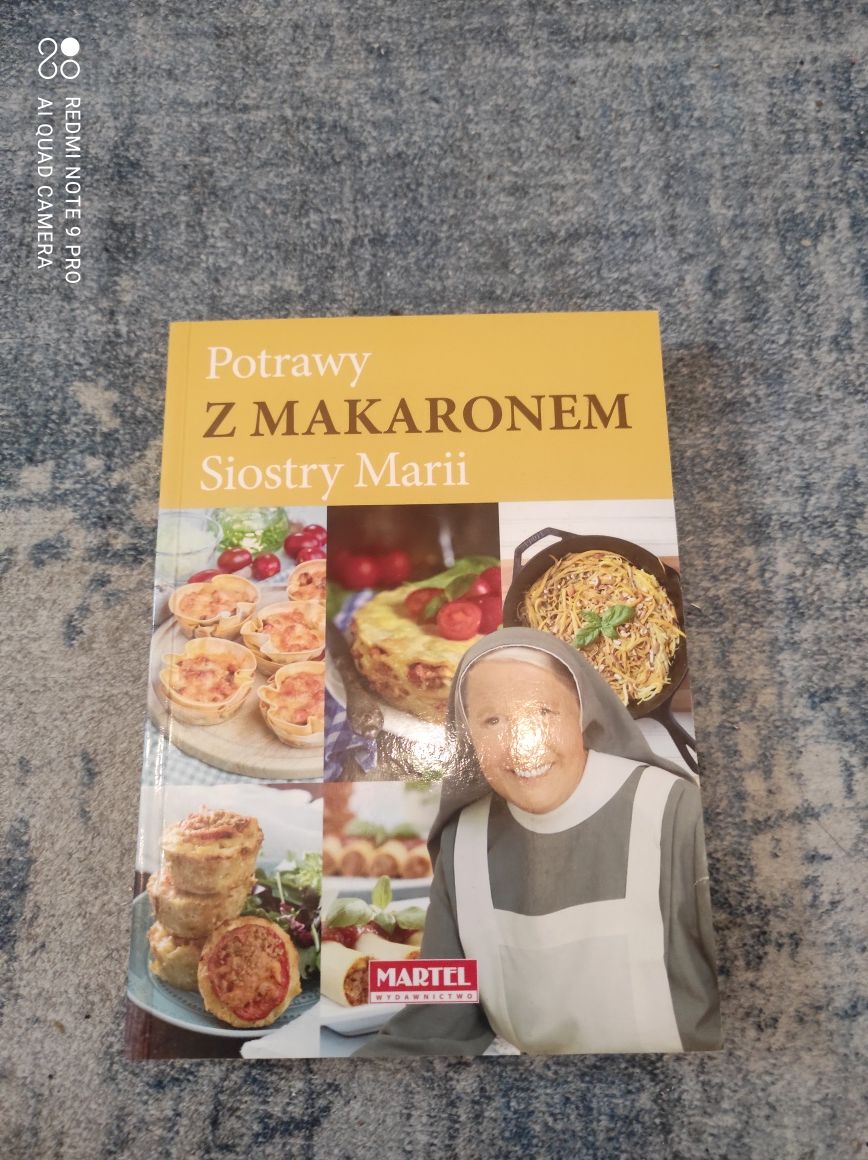 Książka kucharska potrawy z makaronu