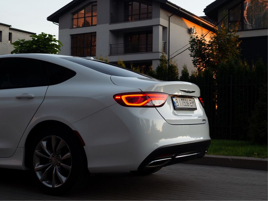 2014 Chrysler 200 S
