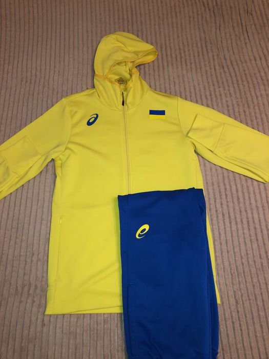 Спортивний костюм збірної України