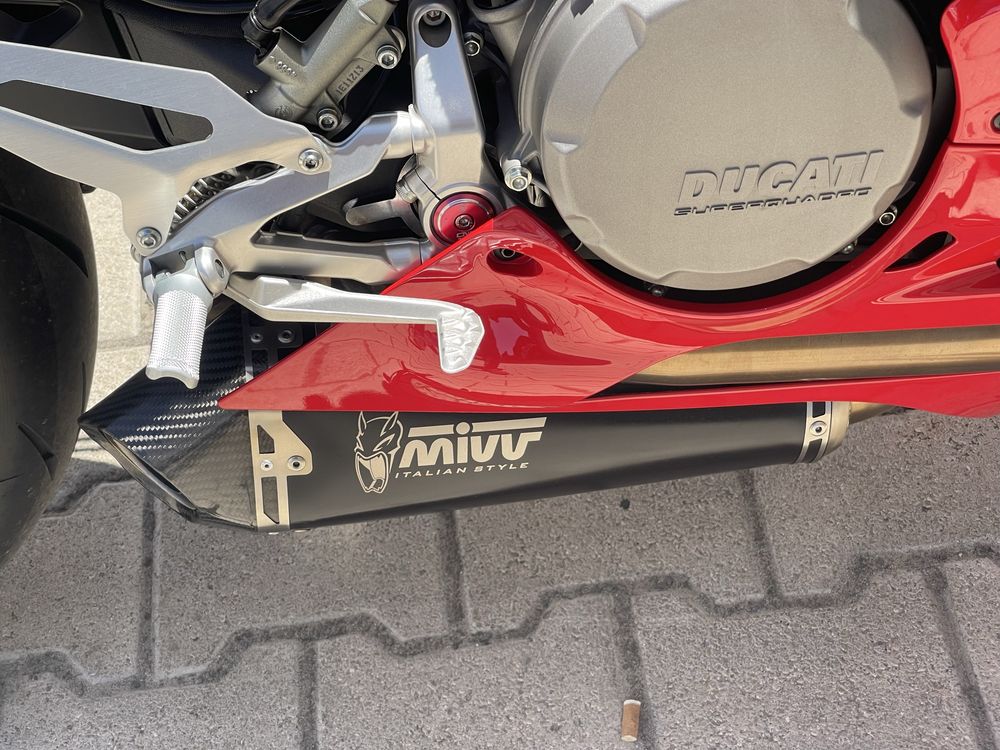 Ducati Panigale V2