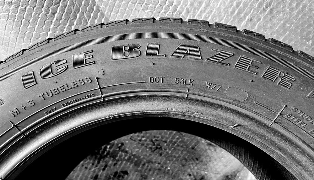 Шини Б/в 225.55.16 пара Sailun