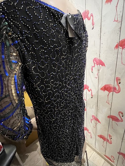 Фирменное нарядное платье