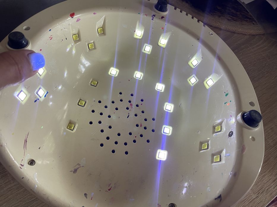 Диодная мощная лед лампа для ногтей / маникюра с вентилятором