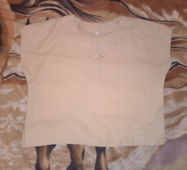 sprzedam damski komplet żakiet, spódnicę i bluzkę