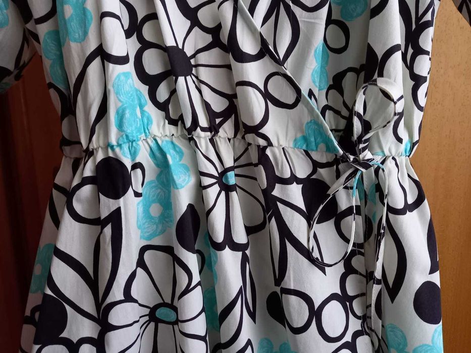 (NOVO C/ ETIQUETA, PORTES GRÁTIS) ZARA - Vestido Curto Cruzado Floral