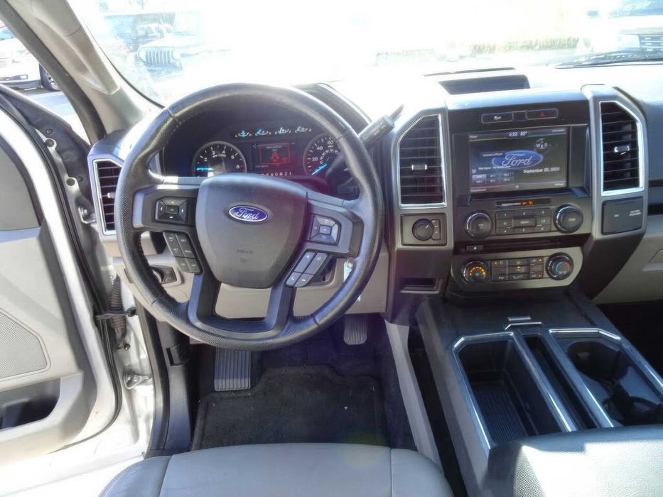 Ford F-150 XLT SuperCrew      2015