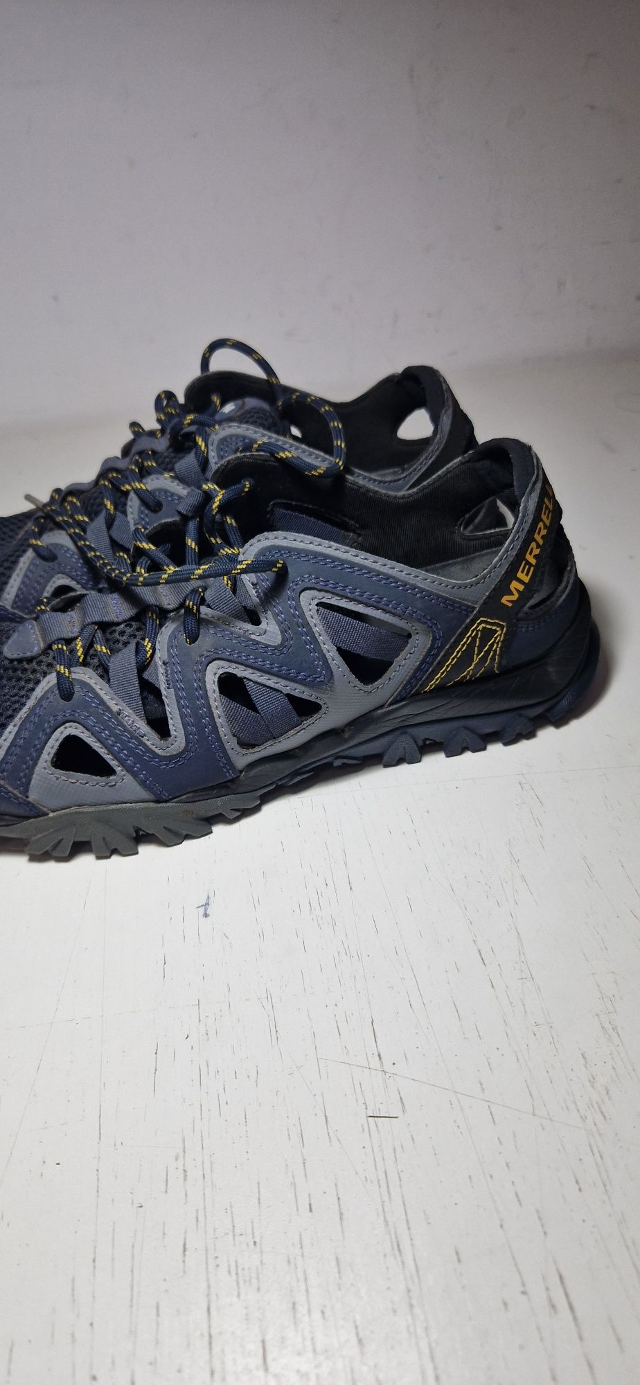 Merrell 41.        .