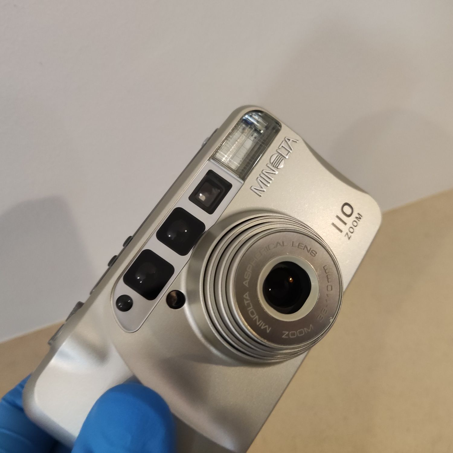 Minolta 110 Zoom - camera "point and shoot" 35 mm