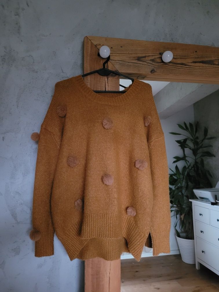 Gruby musztardowy sweter oversize pompony alpaka Zara