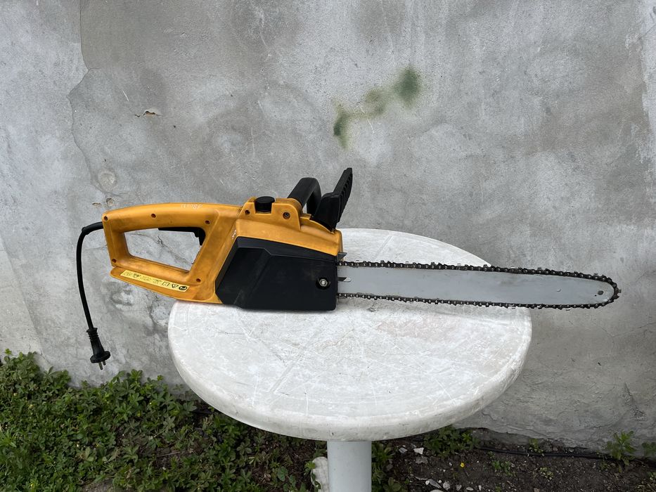 Pila elektryczna -1800 watt