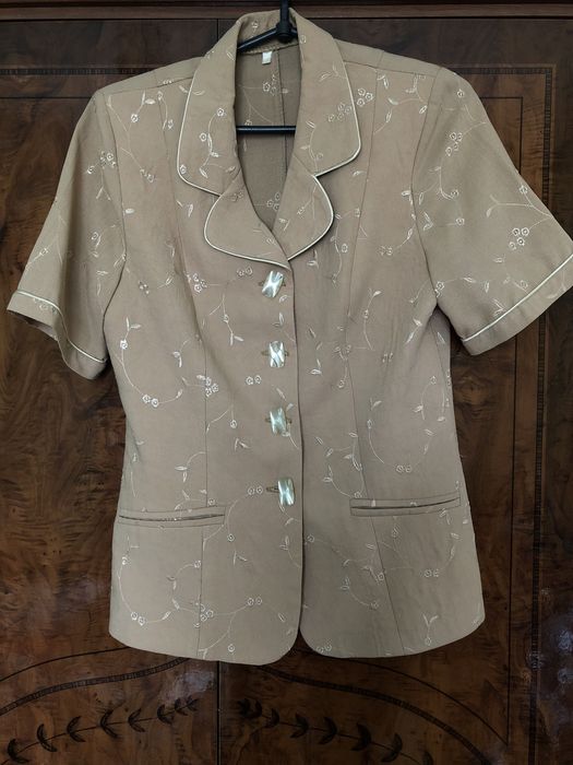 Костюм жіночий літній