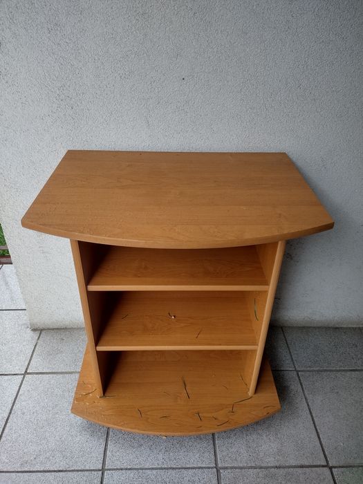 Szafka pod telewizor na kółkach