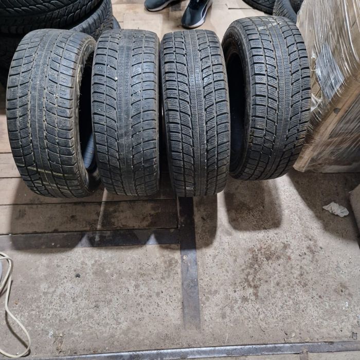 Продам комплект резины 185/60/14