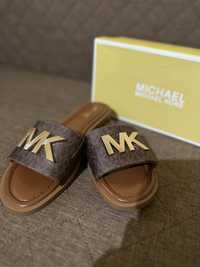 Michael Kors тапулі