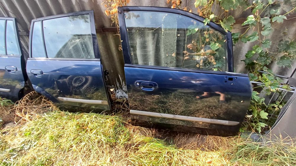 Турбіна на мазду прімасі 1.8 дизель .також є інші запчастини