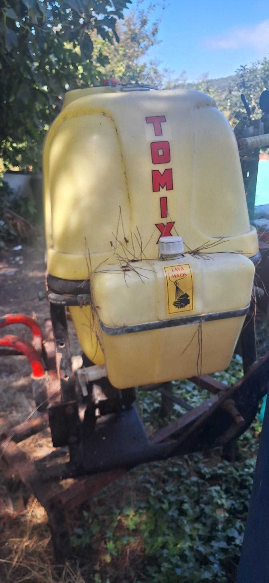 Tomix usado pulverizador