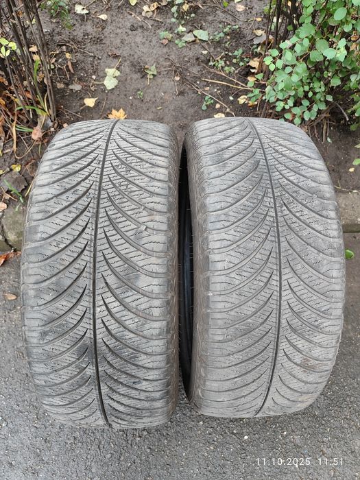 Goodyear vector 4 seasons gen2 215/50r17 2022 рік. 5 мм.