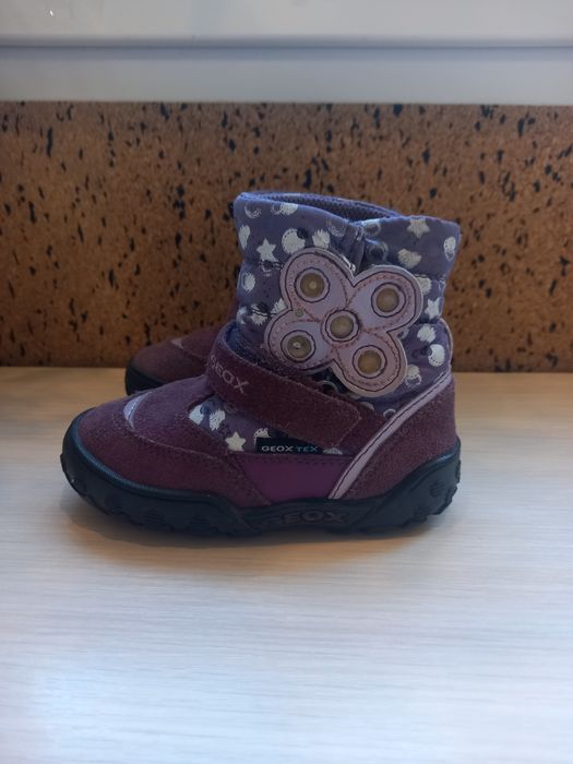 Зимові черевики для дівчинки Geox !!!