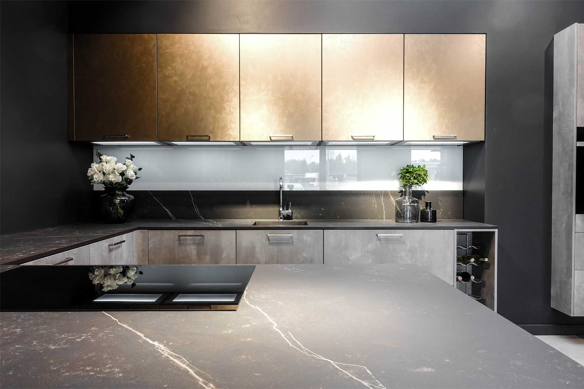 Meble kuchenne Häcker – ekspozycja z Dekton, stan idealny