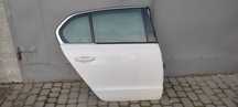 Продам задню праву дверку Skoda superb 2008-2015р.