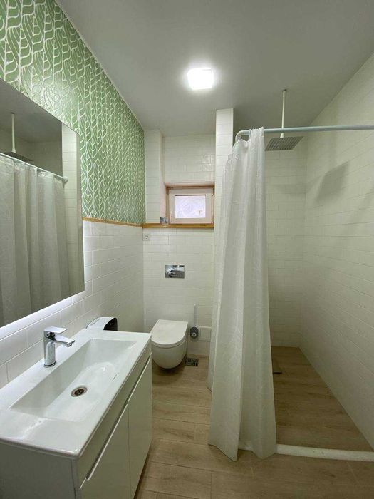 Продам новый дом капитальный ремонт 140м2