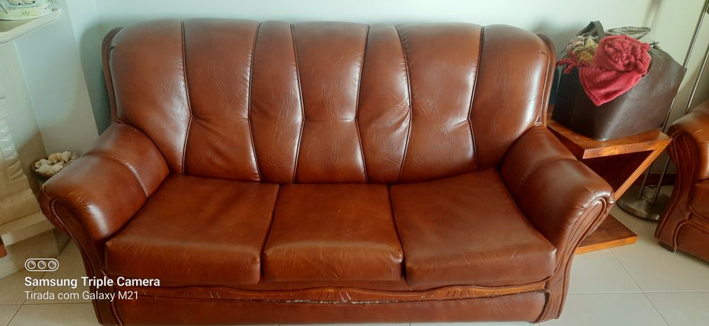 Sofá cama com duas poltronas