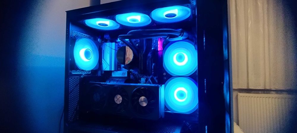 Ryzen 7 7700 RX 7600 16GB  b650 32GB 7200MHz   PX700 1TB 850w komputer