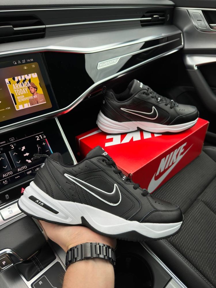 Чоловічі кросівки найк аір монарх Nike Air Monarch Black White [41-46]