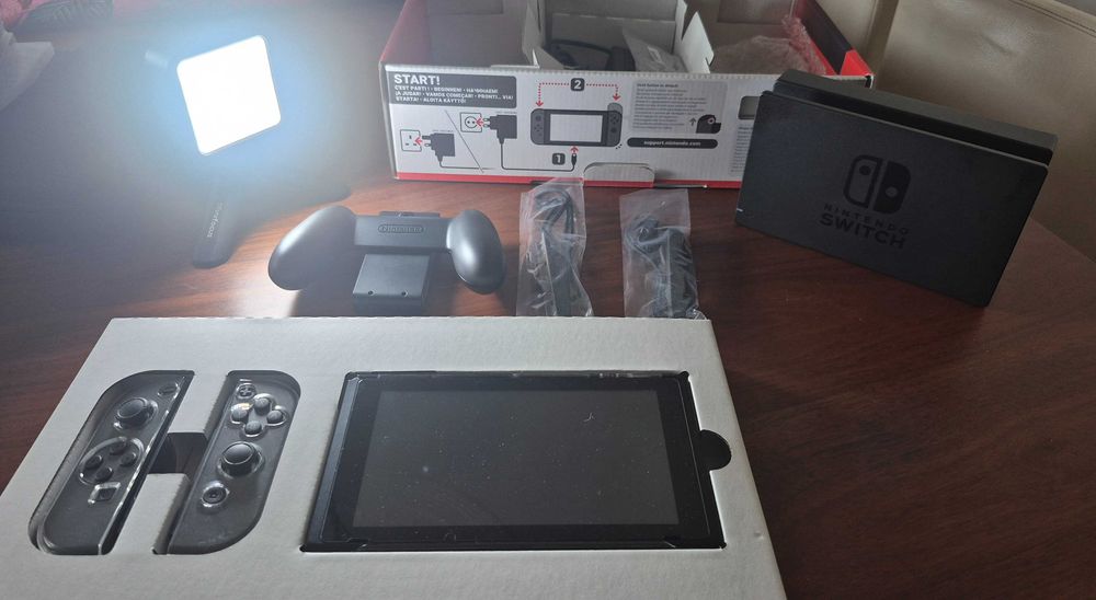 Nintendo Switch Versão LCD Usada Excelente Estado