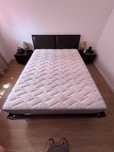 Cama de casal + Mesas de cabeceira