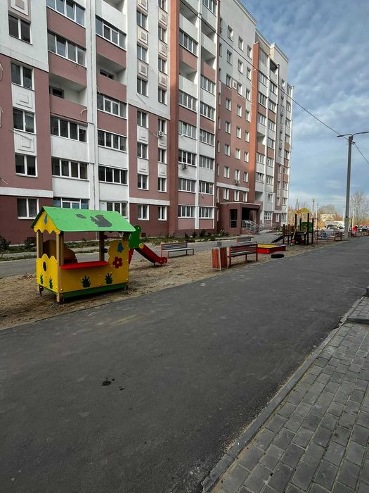 Продам затишну однокімнатну в ЖК Пташка.