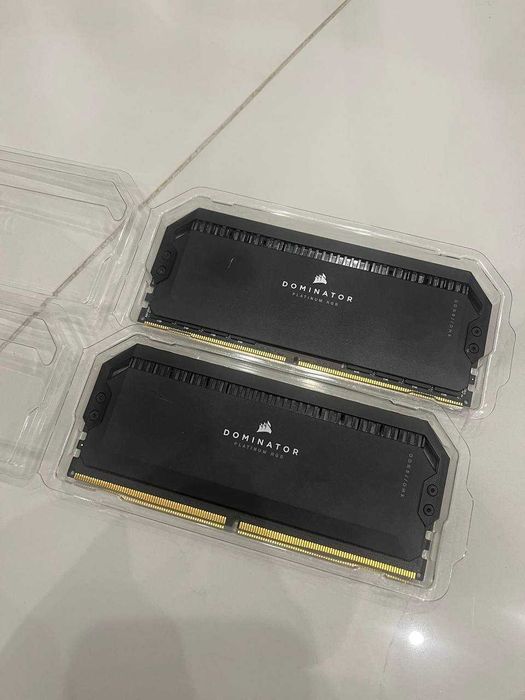 Corsair Dominator Platinum DDR5 48GB (32GB + 16GB) | 6000MHz CL30