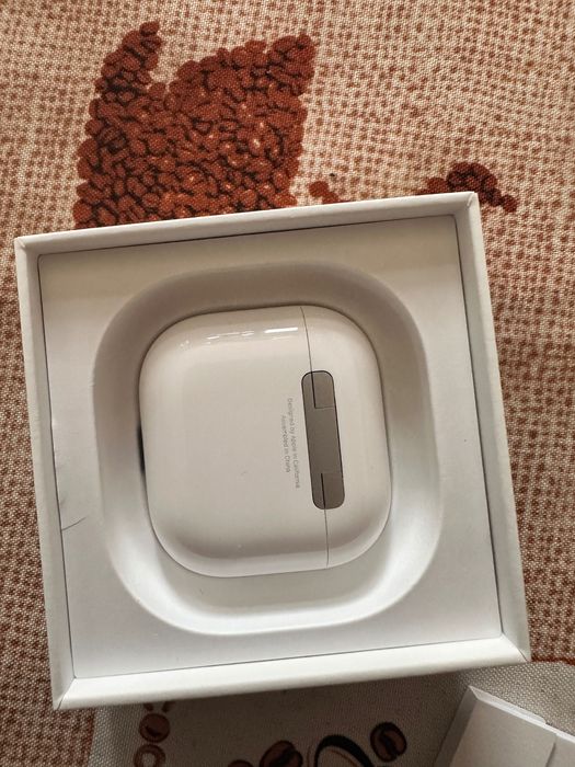 Apple Airpods 4 (In Ear - Microphone - White)