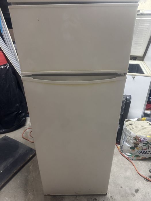 Frigorífico indesit