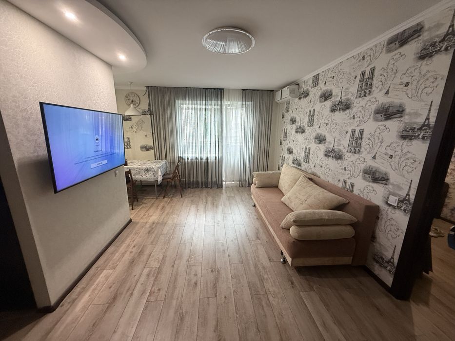 Телефонуйте домовимось !Здам 2 кім центр міста Пушкіна Парк 12000