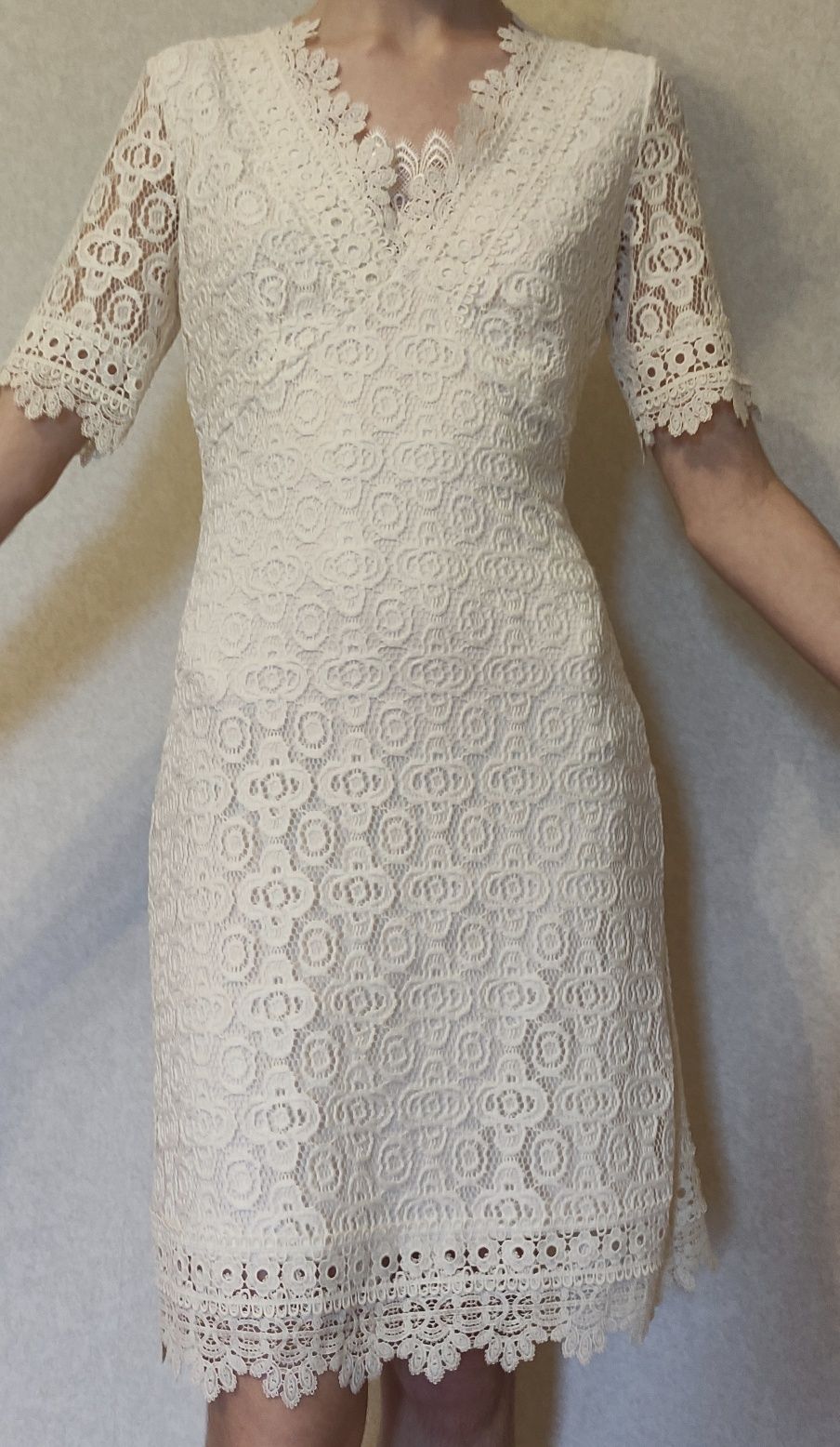 Мереживна біла сукня reserved